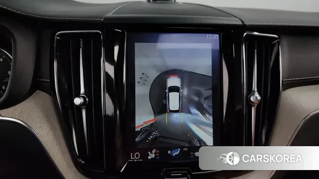 Volvo XC60 second Generation 2019 Белый из Кореи, фото 6