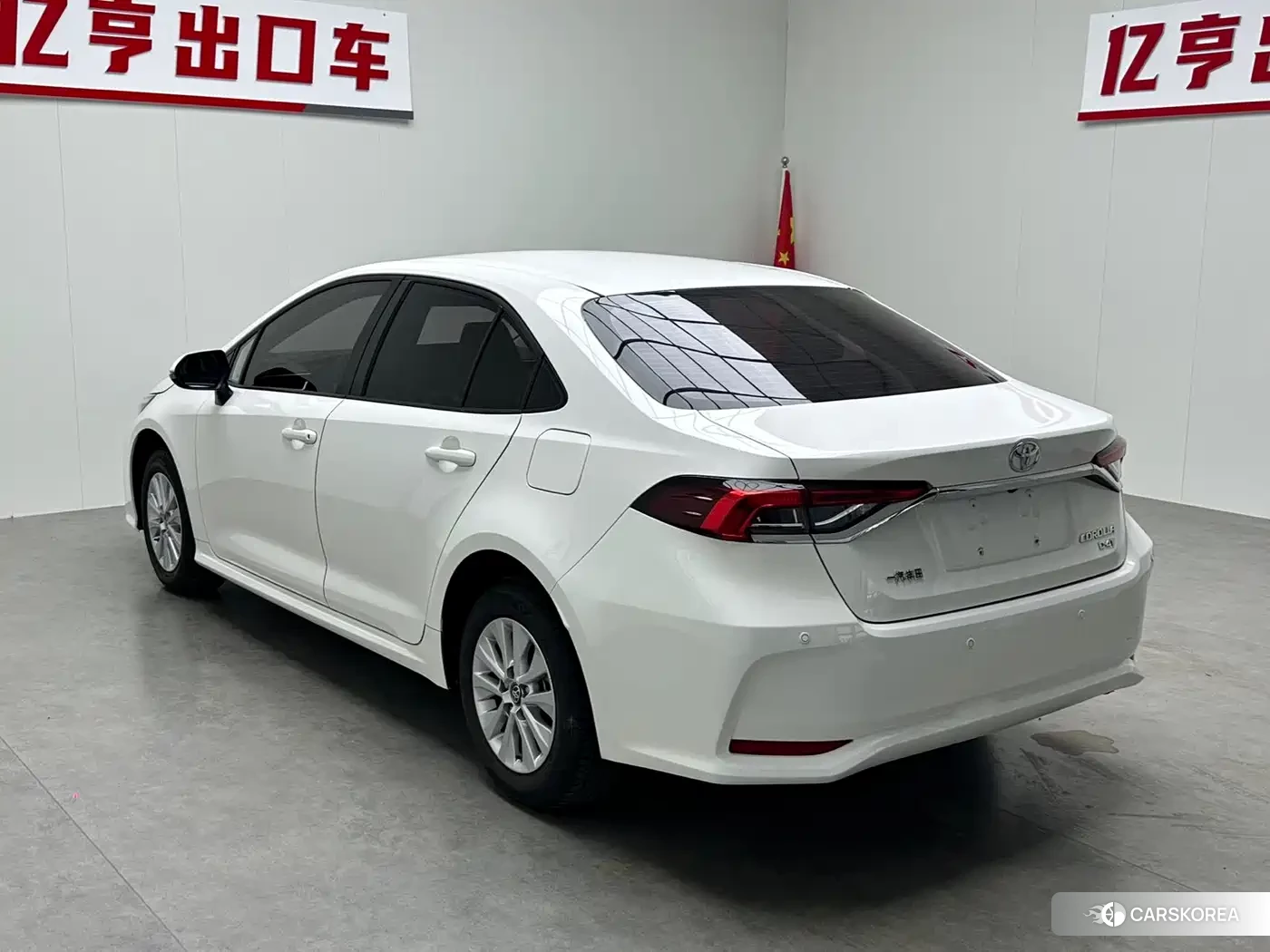 Toyota Corolla 2022 Белый из Китая, фото 6