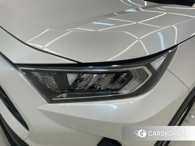 Toyota RAV4 Rongfang 2025 Белый из Китая, фото 6