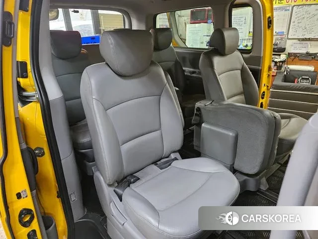 Hyundai The New Grand Starex 2018 Желтый из Кореи, фото 6