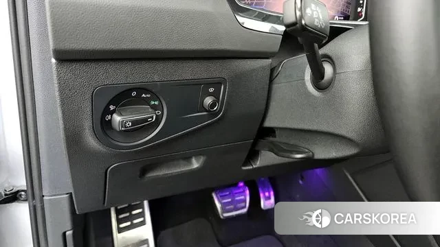 Volkswagen Tiguan second Generation 2021 Серебристо-серый из Кореи, фото 6