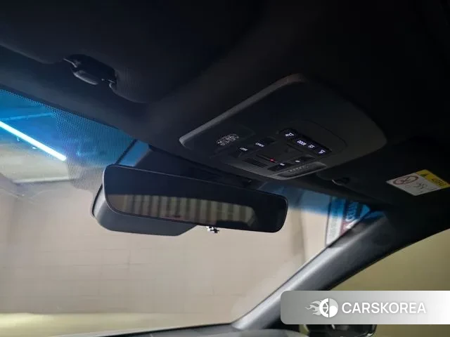 Toyota Camry (XV80) 2025 Белый из Кореи, фото 6