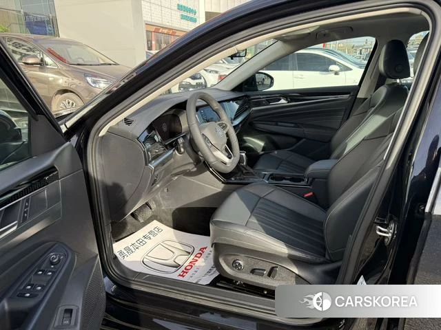 Volkswagen Passat 2022 Черный из Китая, фото 6
