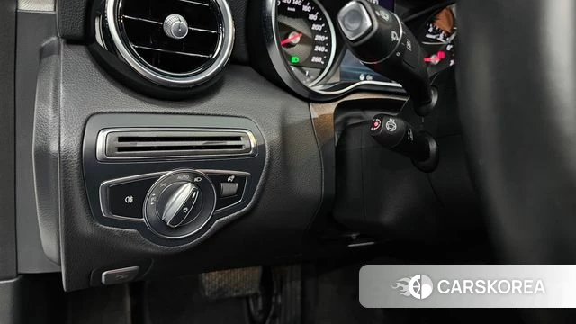 Mercedes-Benz C-Class W205 2020 Белый из Кореи, фото 6