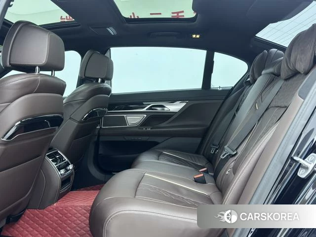 BMW 7 series 2021 Черный из Китая, фото 6
