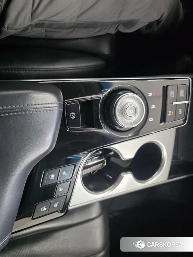 Kia K8 2022 Серебристо-серый из Кореи, фото 6