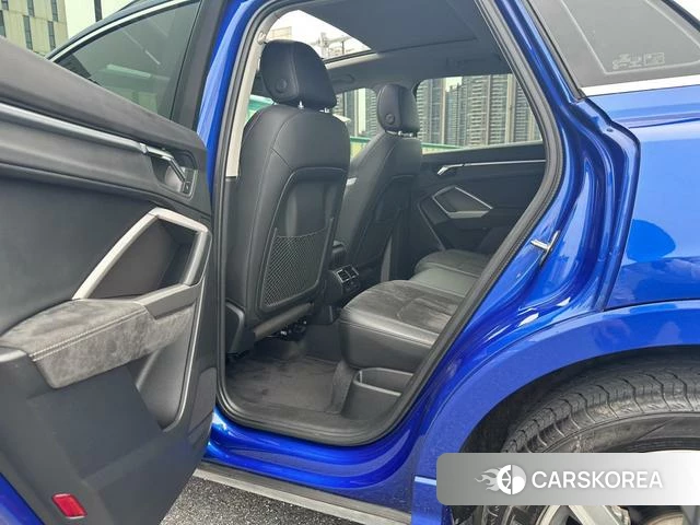 Audi Q3 2021 Синий из Китая, фото 6