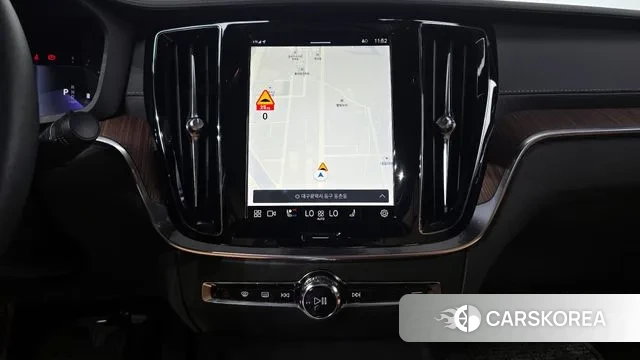 Volvo S60 3rd generation 2023 Черный из Кореи, фото 6