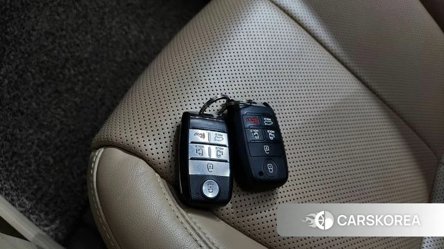 Kia The New Carnival 2018 Черный из Кореи, фото 6