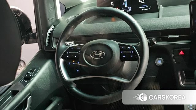Hyundai Staria 2023 Серебряный из Кореи, фото 6