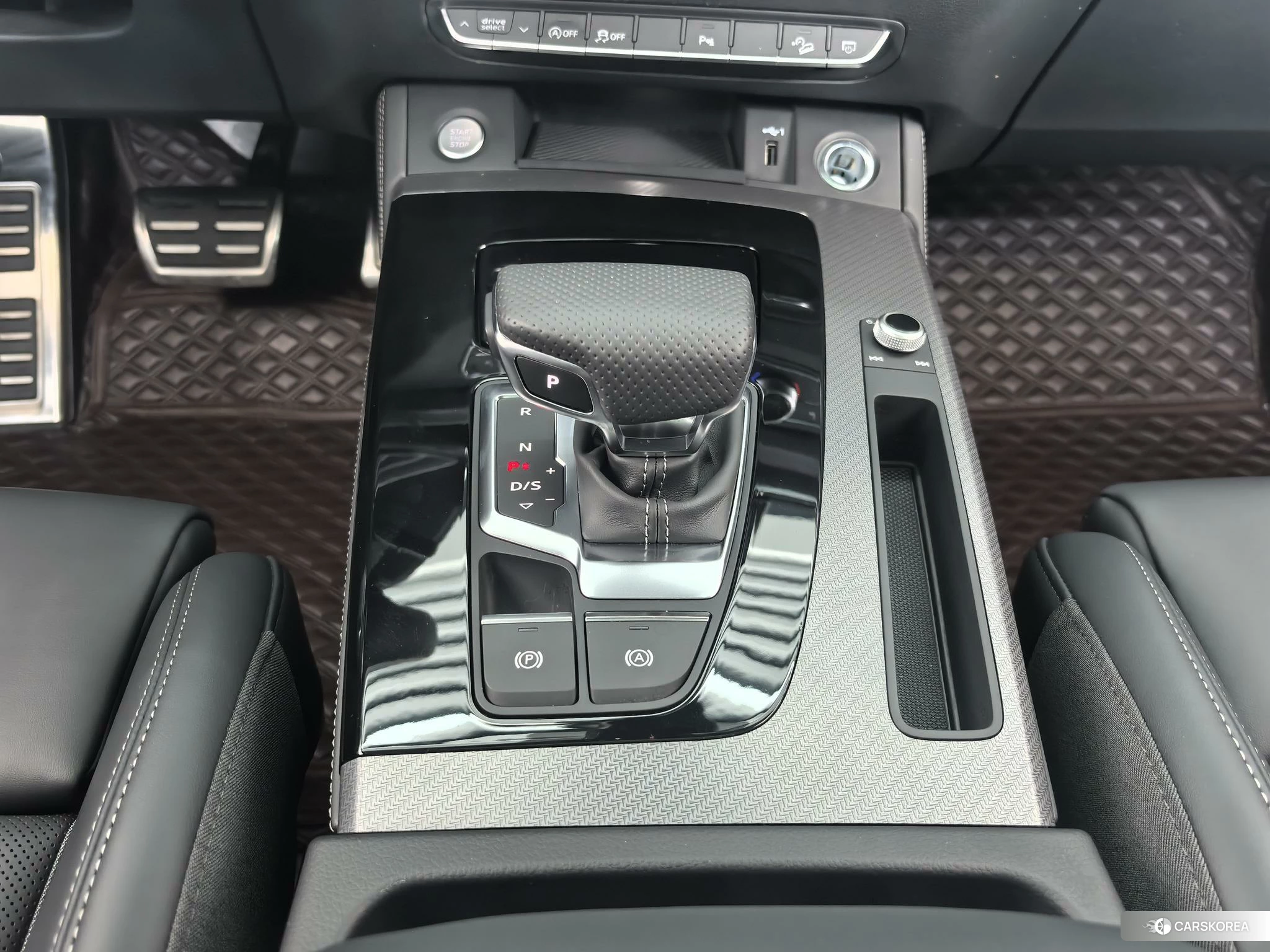 Audi Q5L 2024 Черный из Китая, фото 6