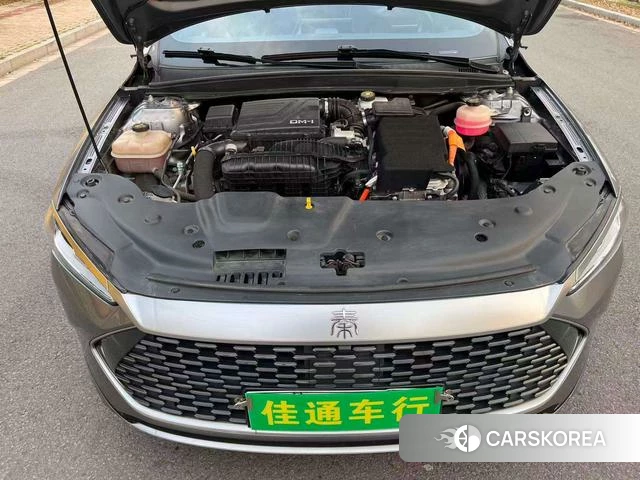 BYD Qin PLUS DM 2022 Темно-серый из Китая, фото 6