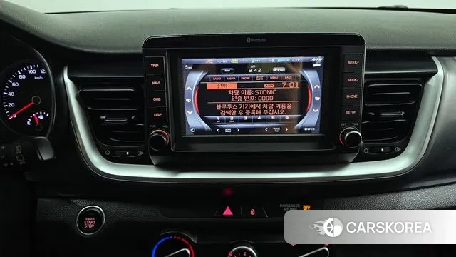 Kia Stonic 2018 Белый из Кореи, фото 6