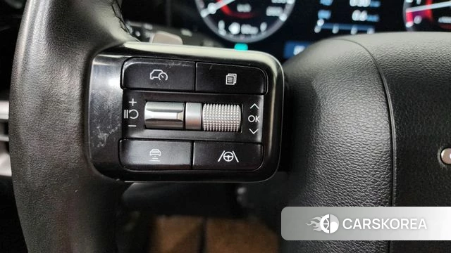 Hyundai Grandeur (GN7) 2023 Серебристо-серый из Кореи, фото 6