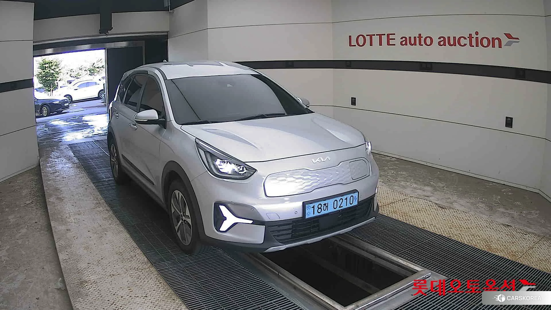 Kia Niro Plus 2023 Sparkling Silver из Кореи, фото 6