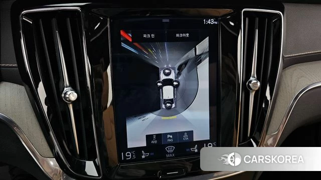 Volvo S60 3rd generation 2019 Белый из Кореи, фото 6