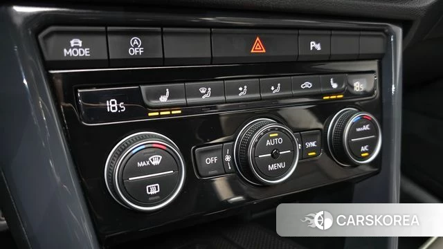 Volkswagen T-Roc 2021 Белый из Кореи, фото 6