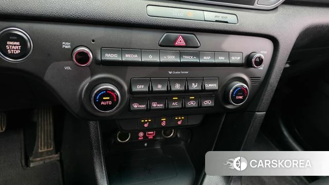 Kia Sportage 4th Generation 2018 Белый из Кореи, фото 6