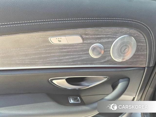 Mercedes-Benz E-Class W213 2022 Серебристо-серый из Кореи, фото 6