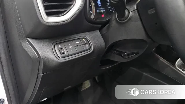 Hyundai Venue 2022 Белый из Кореи, фото 6