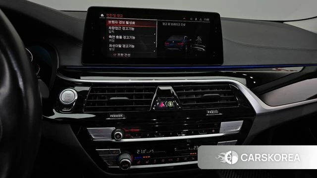 BMW 5 Series (G30) 2019 Синий из Кореи, фото 6