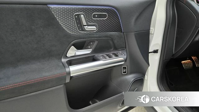 Mercedes-Benz EQA H243 2025 Белый из Кореи, фото 6