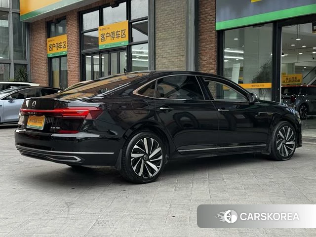 Volkswagen Passat 2024 Черный из Китая, фото 6
