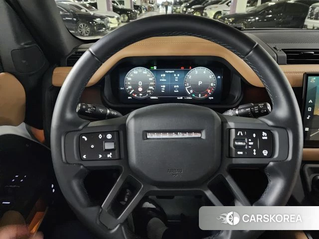 Land Rover Defender (L663) 2025 Белый из Кореи, фото 6