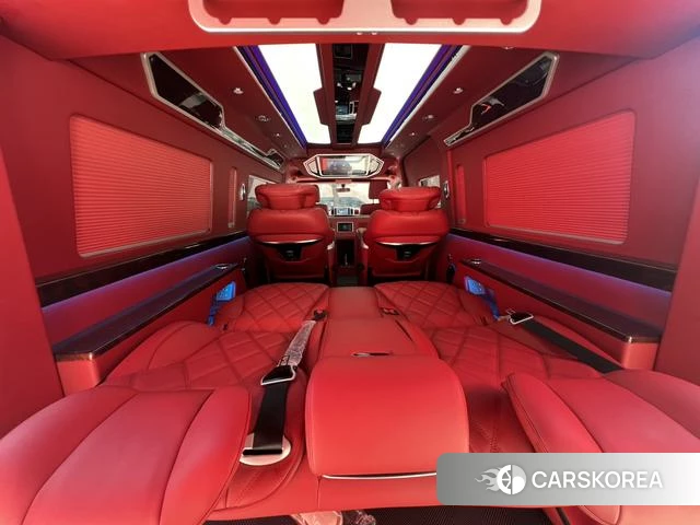 Toyota Hiace 2024 Черный из Китая, фото 6