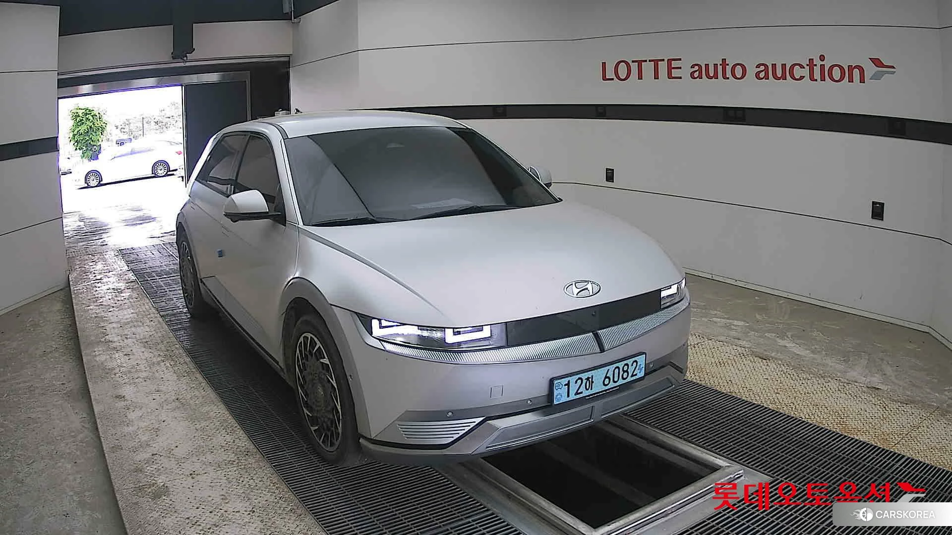 Hyundai IONIQ 5 2022 Gravity Gold Mat из Кореи, фото 6