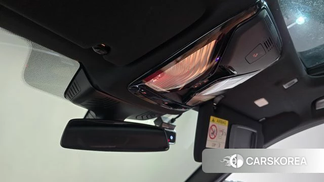 BMW 5 Series (G30) 2022 Серебристо-серый из Кореи, фото 6