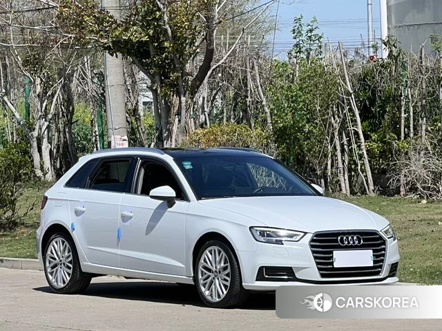 Audi A3 2019 Белый из Китая, фото 6