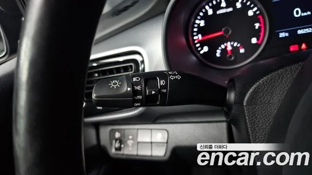 Kia Stonic 2018 Серый из Кореи, фото 6