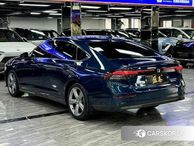 Honda Accord PHEV 2024 Синий из Китая, фото 6