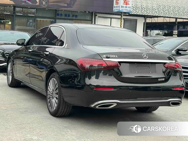 Mercedes-Benz E-class 2022 Черный из Китая, фото 6
