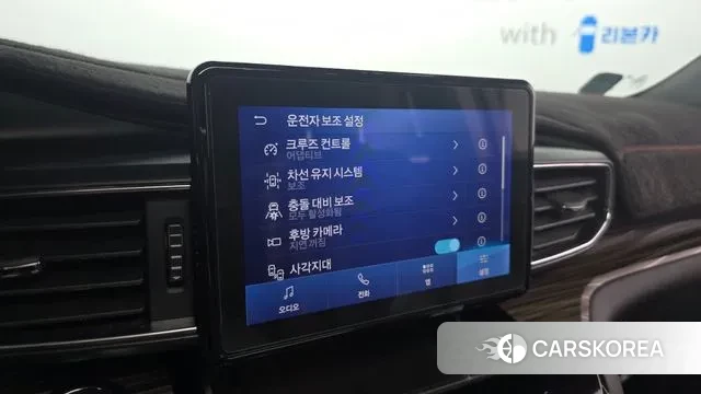 Ford Explorer 6th Generation 2021 Песочный из Кореи, фото 6