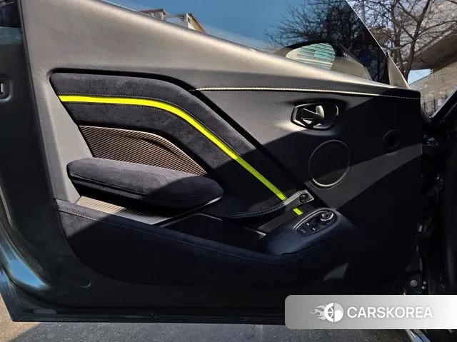 Aston Martin Vantage 2nd Generation 2020 Темно-зеленый из Кореи, фото 6