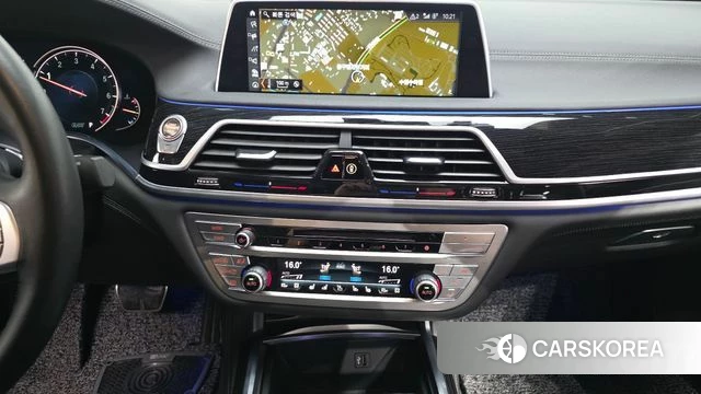 BMW 7 Series (G11) 2018 Белый из Кореи, фото 6