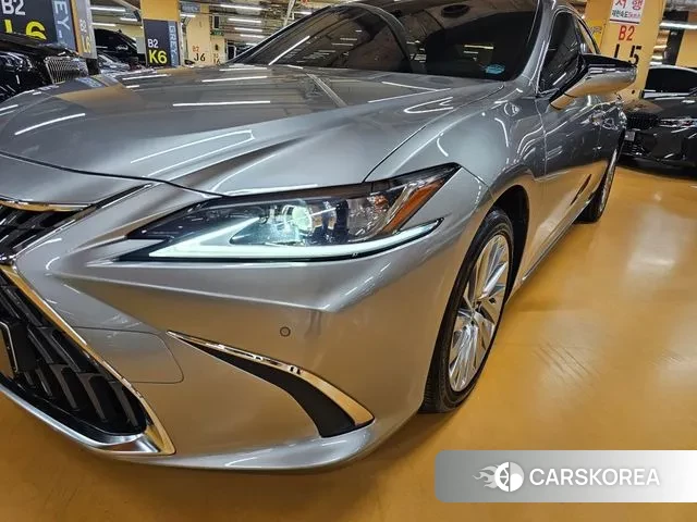 Lexus ES300h 7th generation 2024 Песочный из Кореи, фото 6