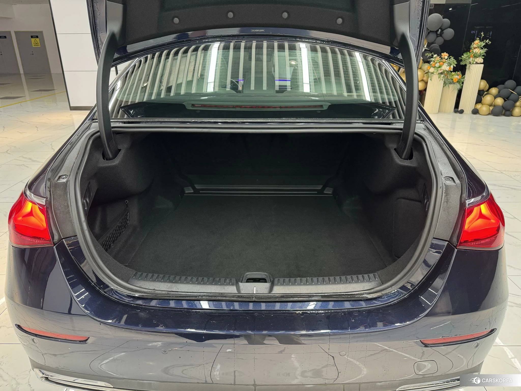 Mercedes-Benz E-class 2023 Синий из Китая, фото 6