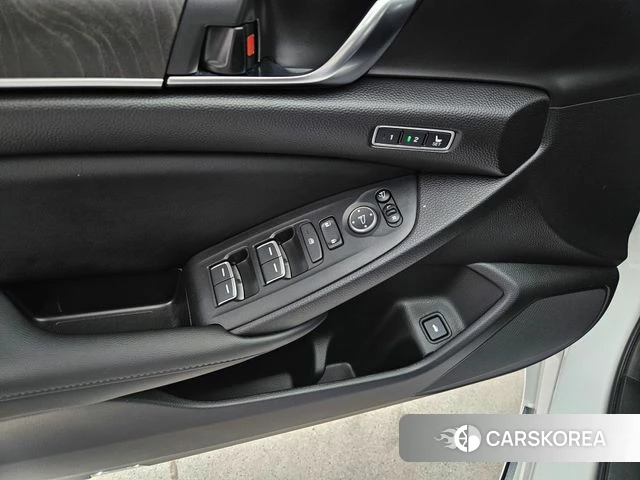 Honda Accord 10th Generation 2022 Белый из Кореи, фото 6