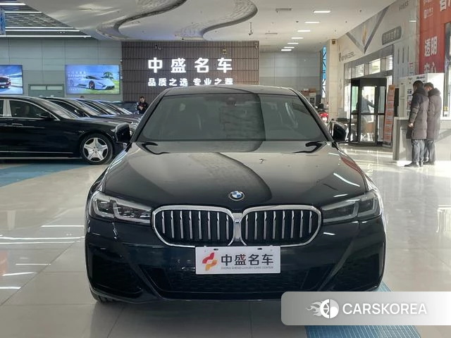 BMW 5 series 2023 Черный из Китая, фото 6