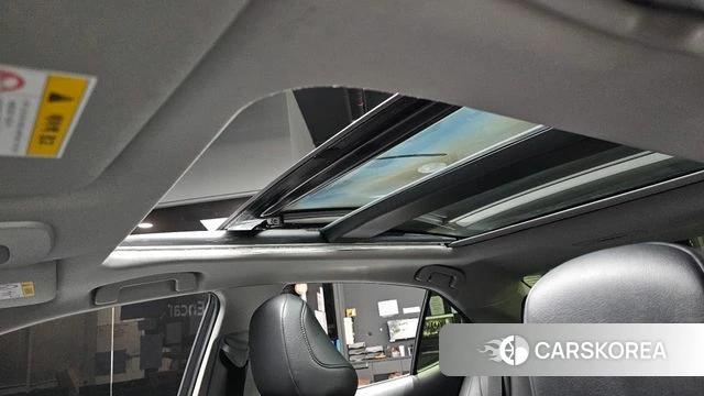 Toyota Camry (XV70) 2018 Серебристо-серый из Кореи, фото 6