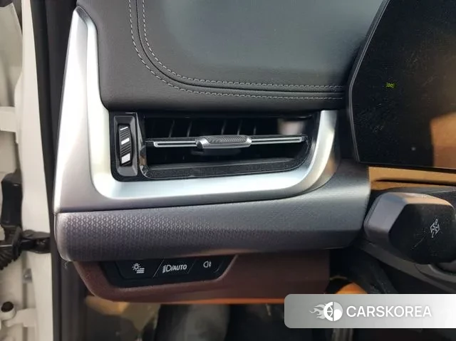 BMW iX1 (U11) 2024 Белый из Кореи, фото 6