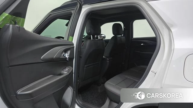 Chevrolet (GM Daewoo) Trailblazer 2023 Белый из Кореи, фото 6