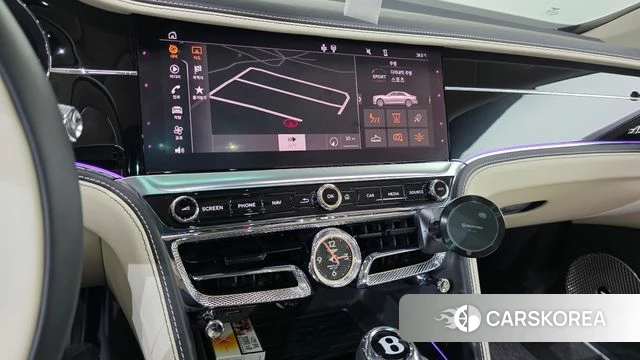 Bentley Flying Spur 3rd Generation 2023 Белый из Кореи, фото 6