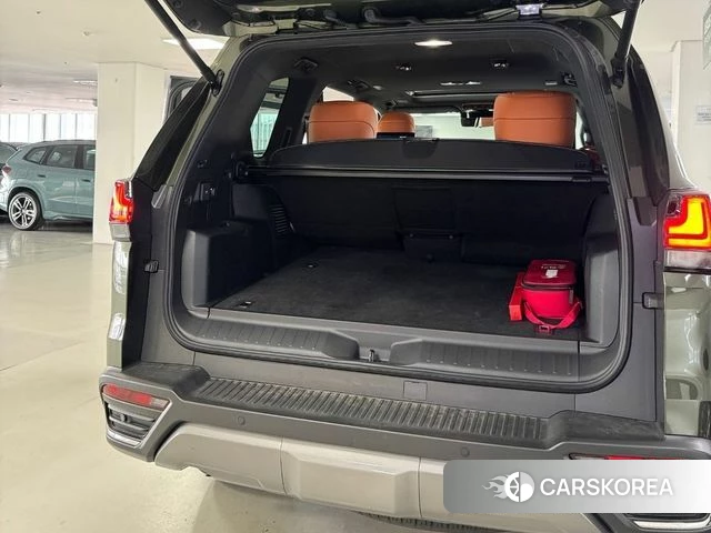 Lexus LX 4th Generation 2025 Цвет тростника из Кореи, фото 6