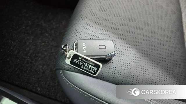 Kia Seltos 2022 Белый из Кореи, фото 6