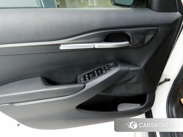 Kia Seltos 2021 Белый из Кореи, фото 6