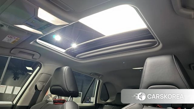 Toyota RAV4 5th Generation 2025 Белый из Кореи, фото 6